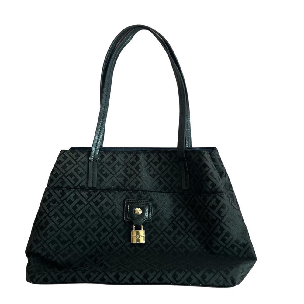super chic and pretty tommy hilfiger bag
